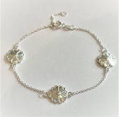 Uppland Bracelets 3 blommor silver 17+2 cm