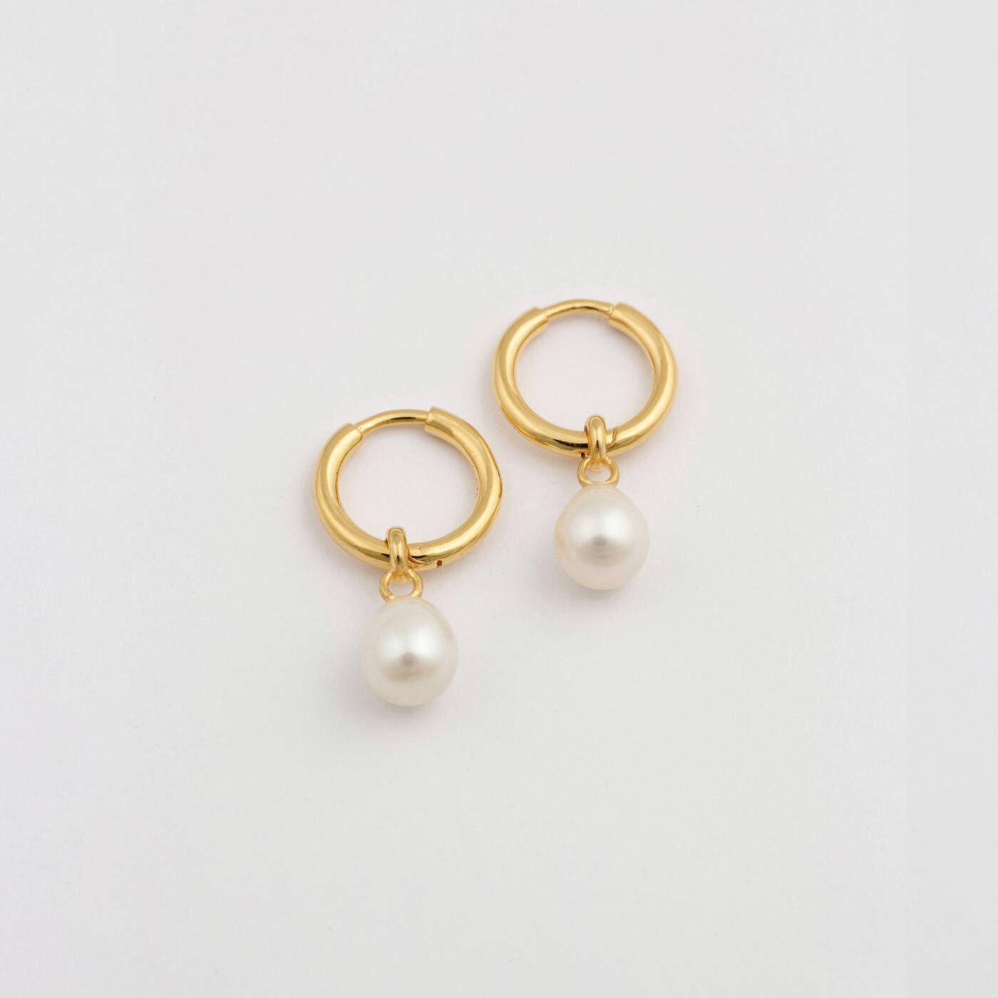 Treasure Pearl Hoops Gold