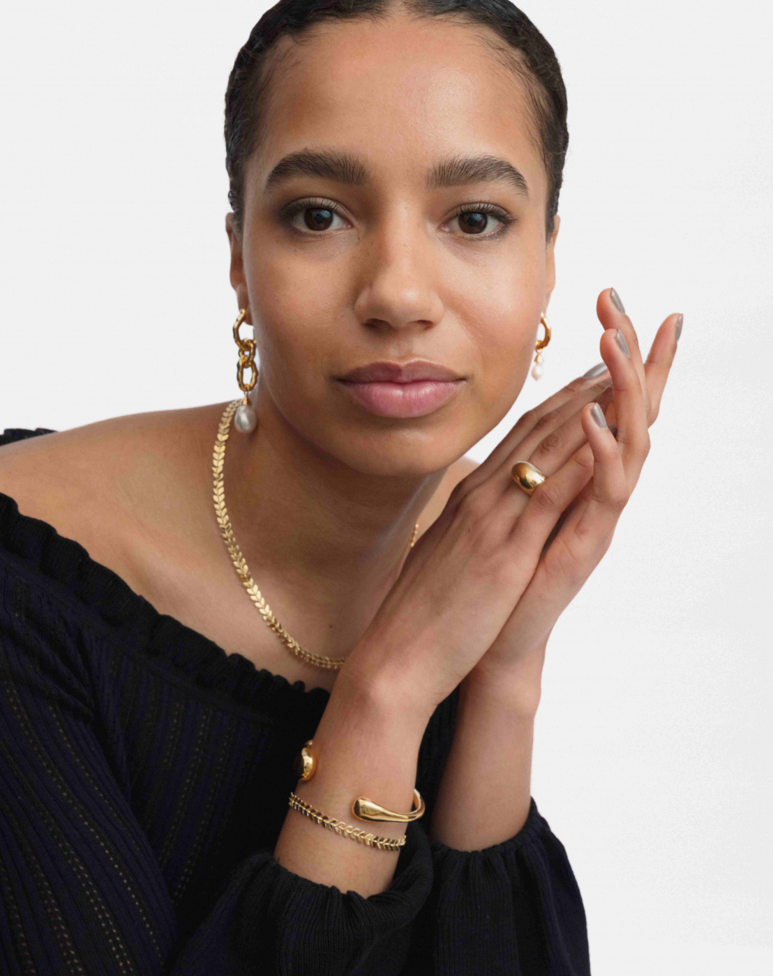 Mary Long Single Earring Gold