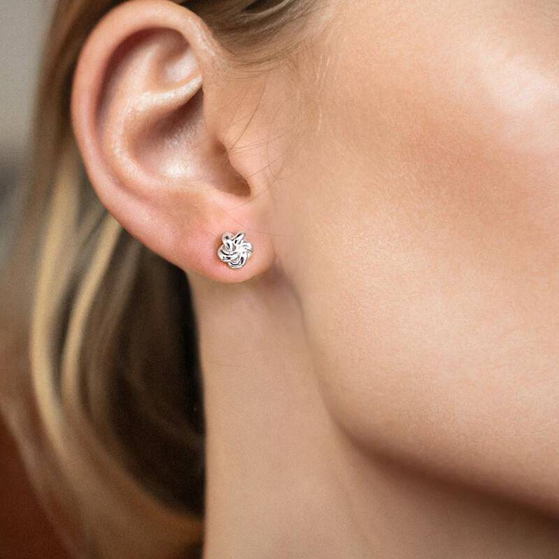 Empower small studs/Earring