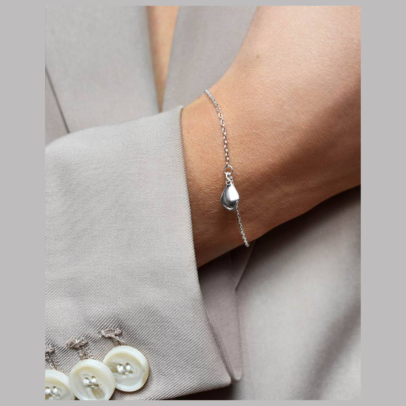 Gaias Grace drop Bracelets silver