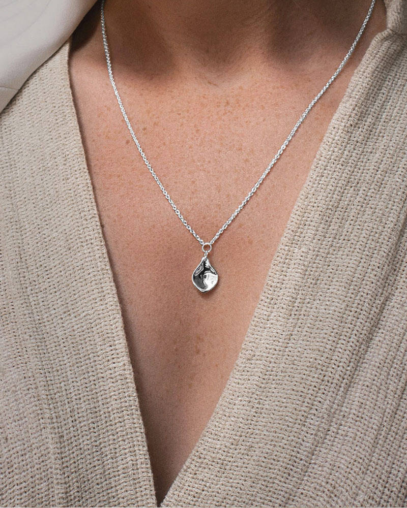 Gaias Grace single Necklaces silver