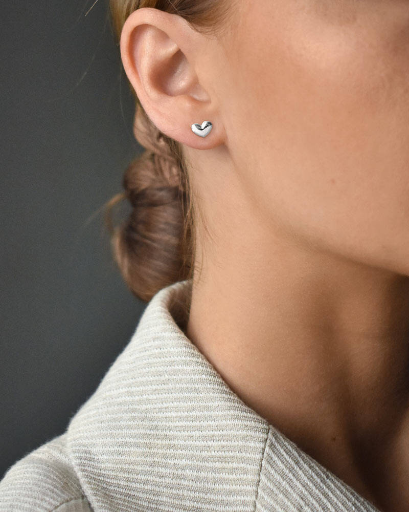 Loving heart medium Earring silver