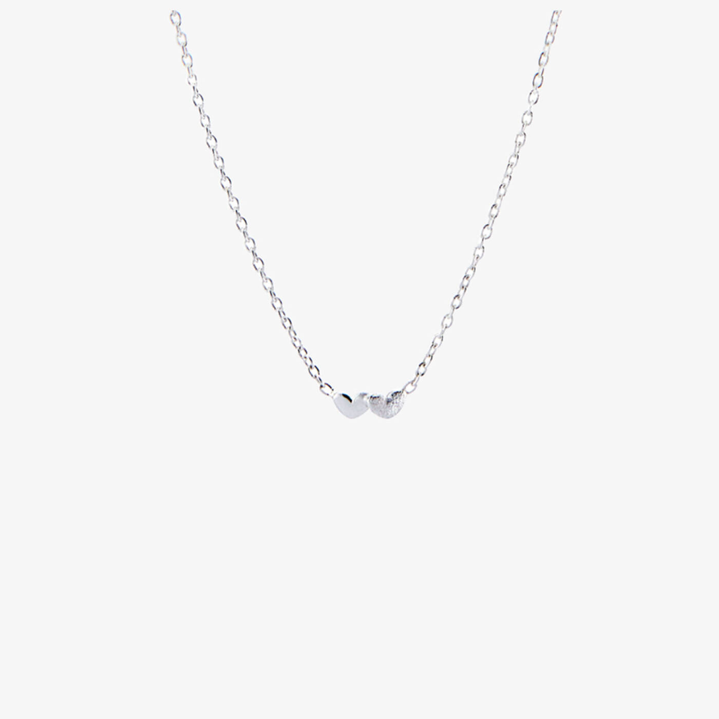 Loving heart Necklaces silver