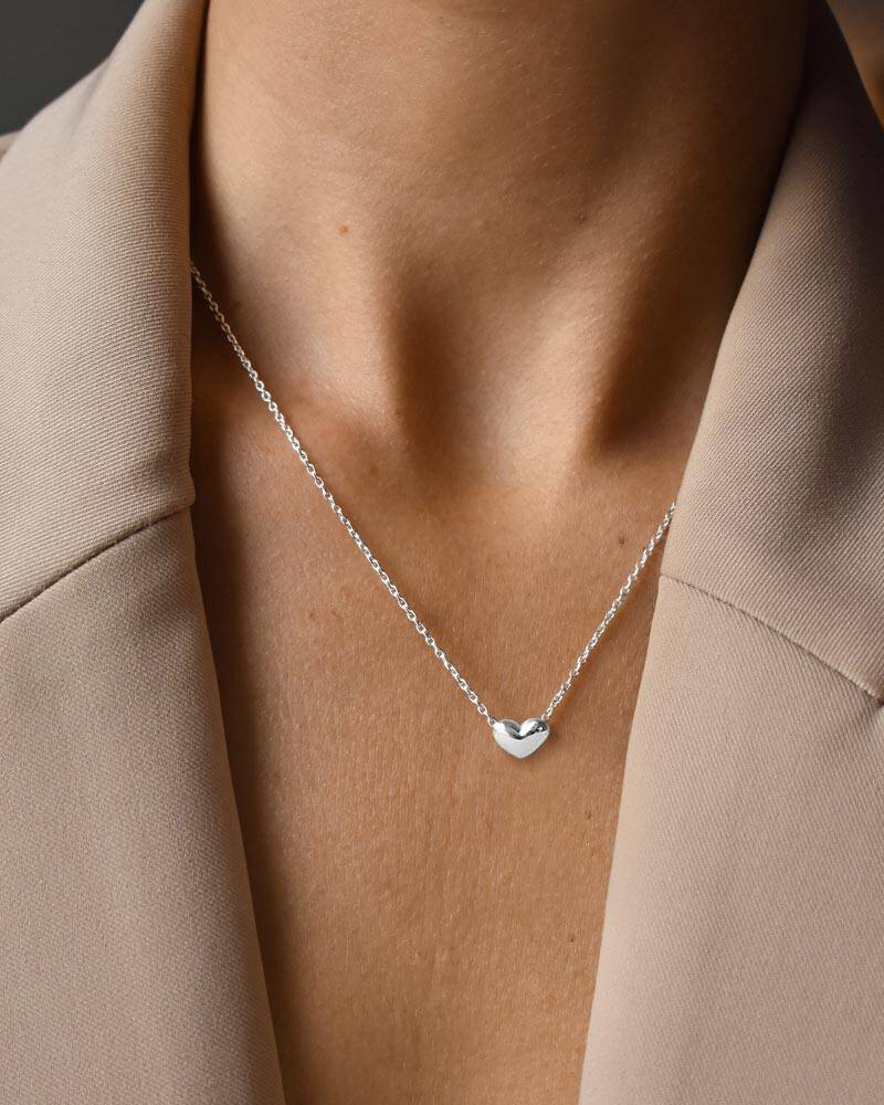 Loving heart medium single Necklaces silver