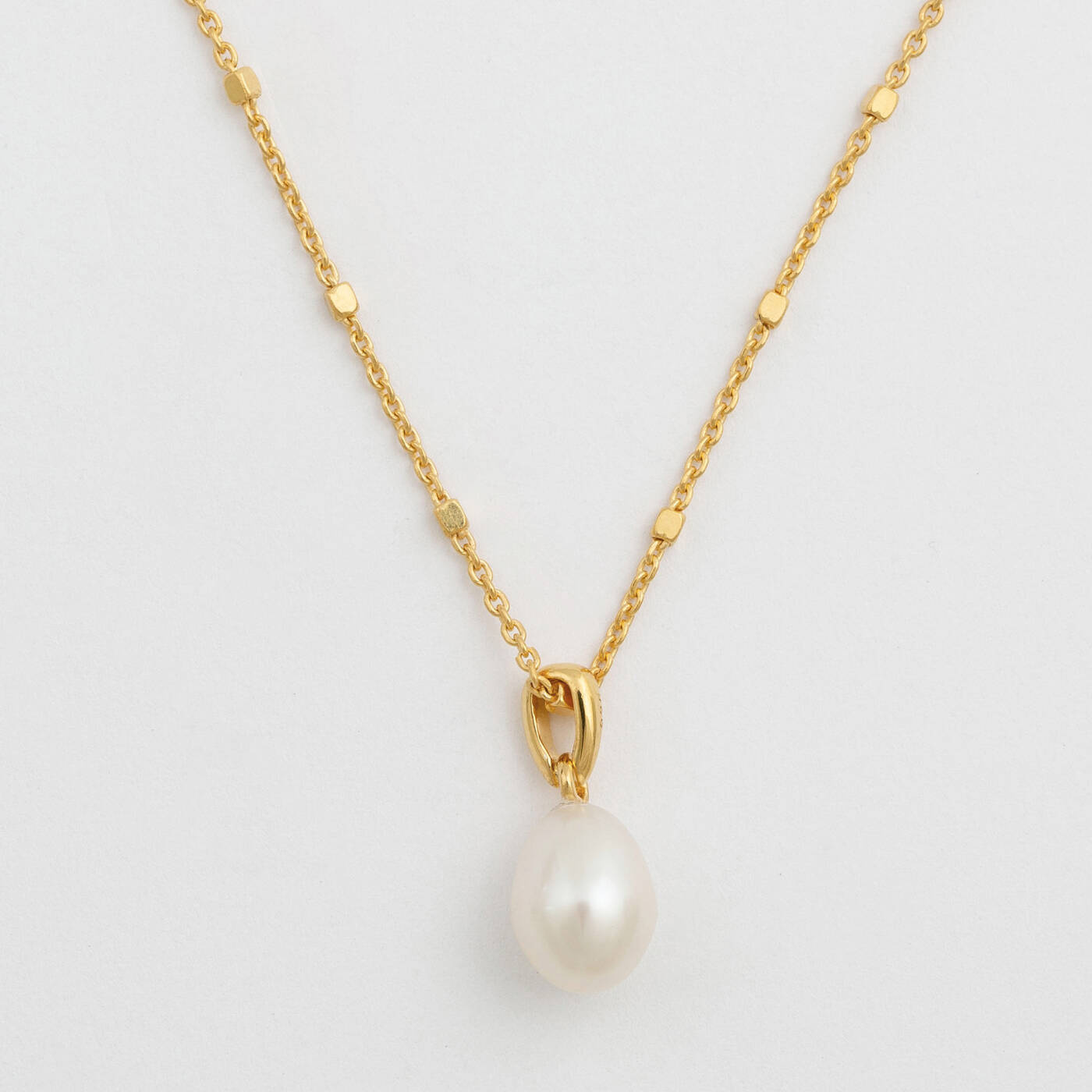 Treasure Single Pearl Necklaces Gold