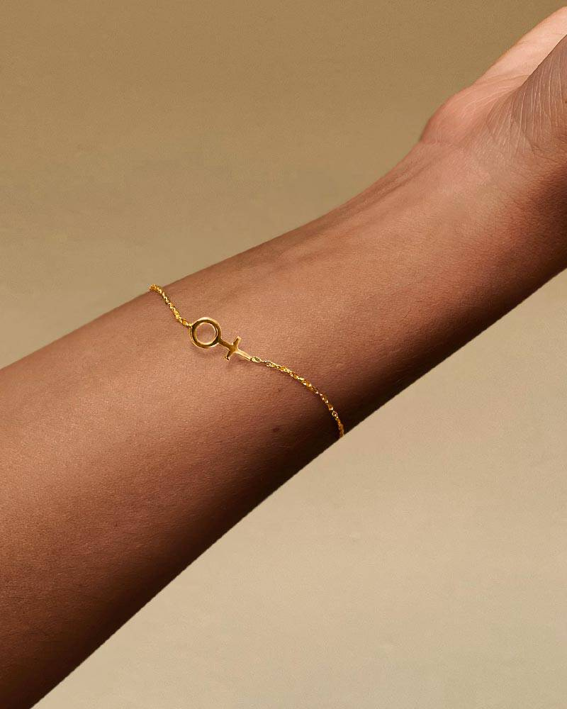 Women Unite small Bracelets Gold